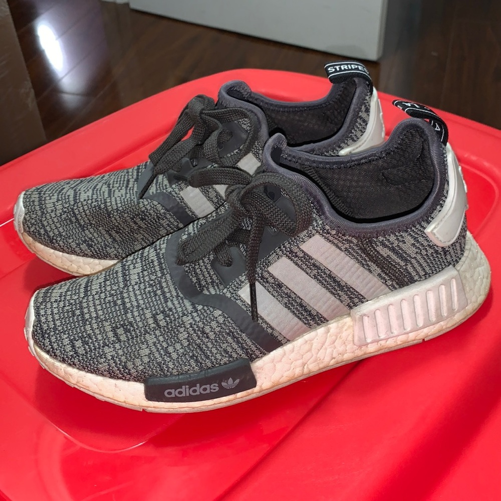 Adidas NMD R1 Grey Glitch Camo